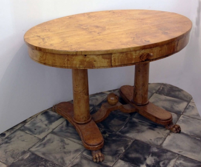 Стол овальный гостиный фанерованный капом тополя на колоннах в стиле Ампир