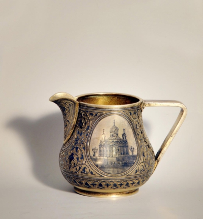 Молочник серебряный старинный с изображением «Храм Христа Спасителя»