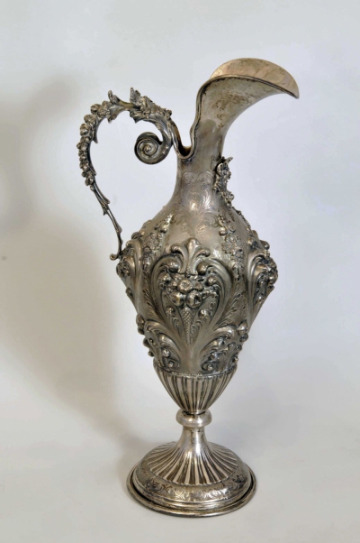 Кувшин старинный серебряный