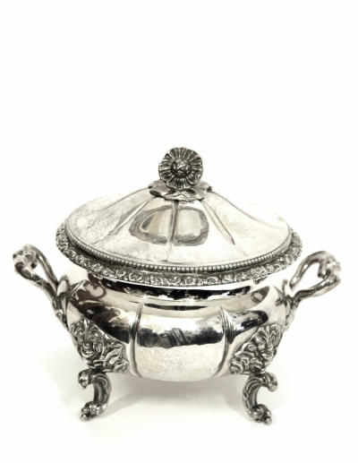 Сахарница серебряная