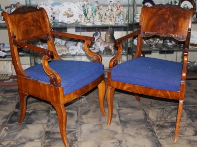 Кресла красного дерева в стиле Ампир