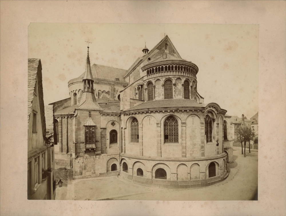№44 Старинная фотография «Церковь в романском стиле»