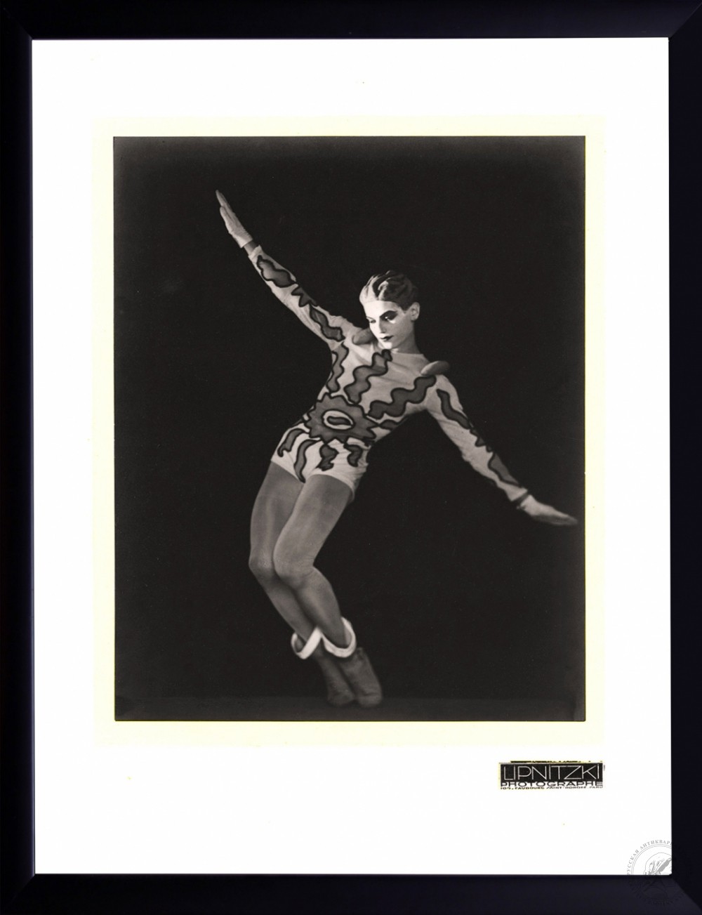 №3 Винтажная фотография «Танцовщик Серж Лифарь» 1931 год
