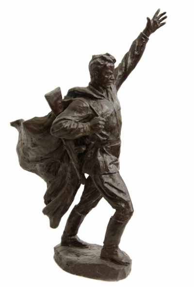 Гипсовая скульптура «Воин победитель»
