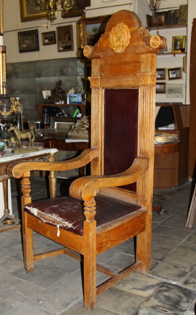 Кресло дубовое судейское СССР