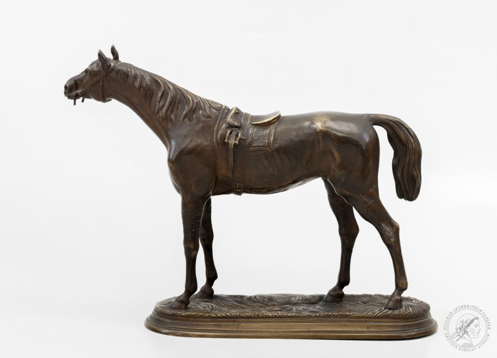 Скульптура «Конь»