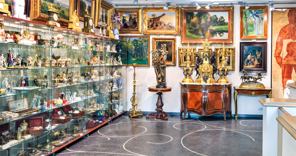 Магазин антиквариата в Москве предлагает ознакомится с большим каталогом антикварных предметов