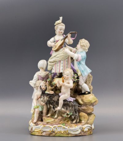 Скульптурная группа «Сельский праздник»